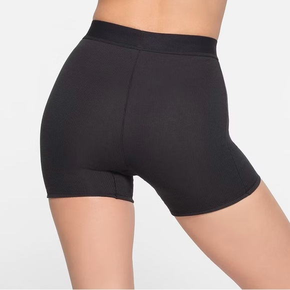 SKIMS Cotton Rib Boxer - Picture 4 of 10